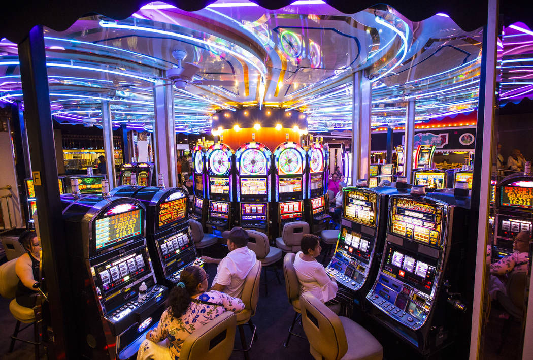 What is the Digital Gambling World? A closer look into its thriving world of online casinos